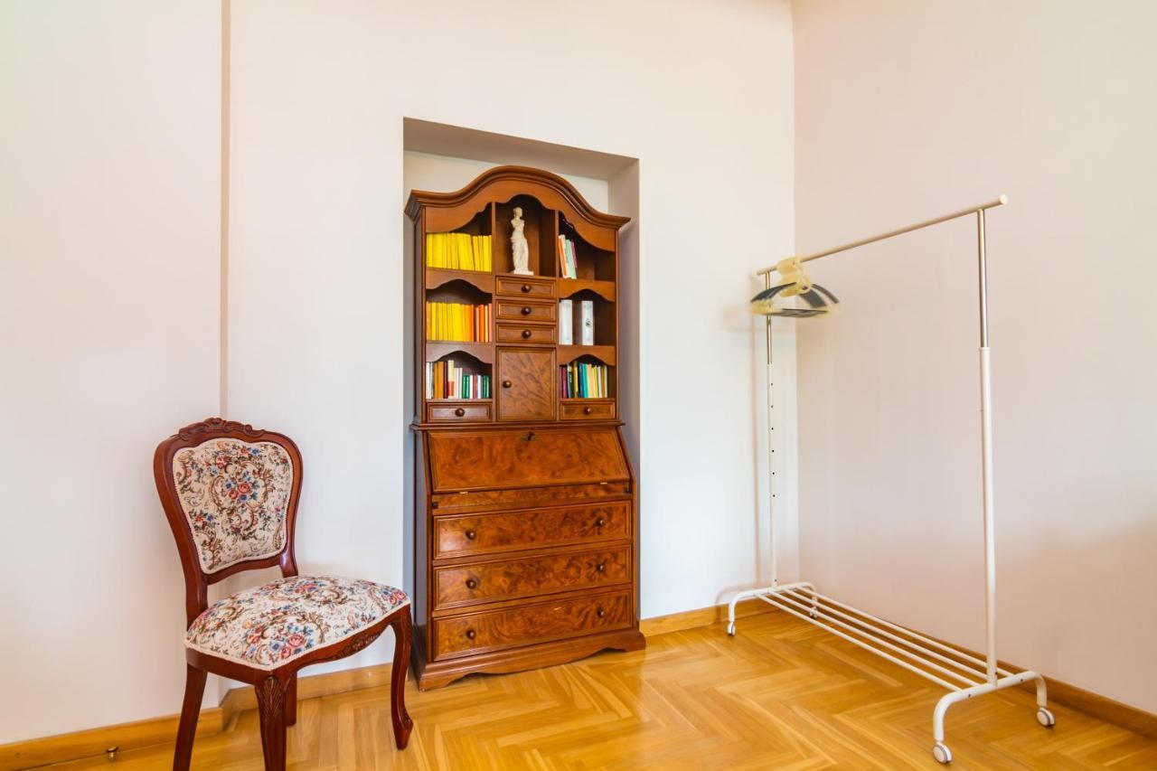 Classic Style Apartment In The Center Of ريغا المظهر الخارجي الصورة