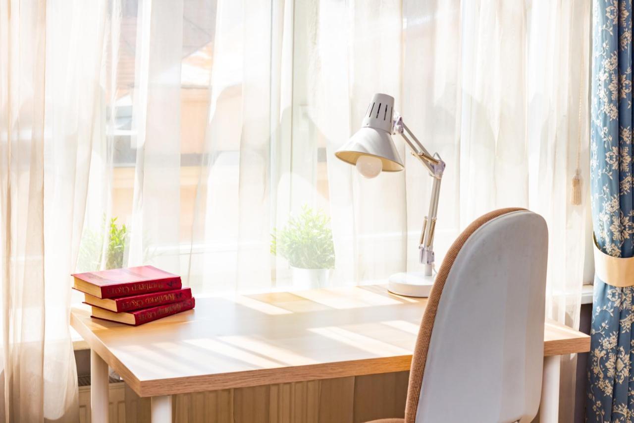 Classic Style Apartment In The Center Of ريغا المظهر الخارجي الصورة