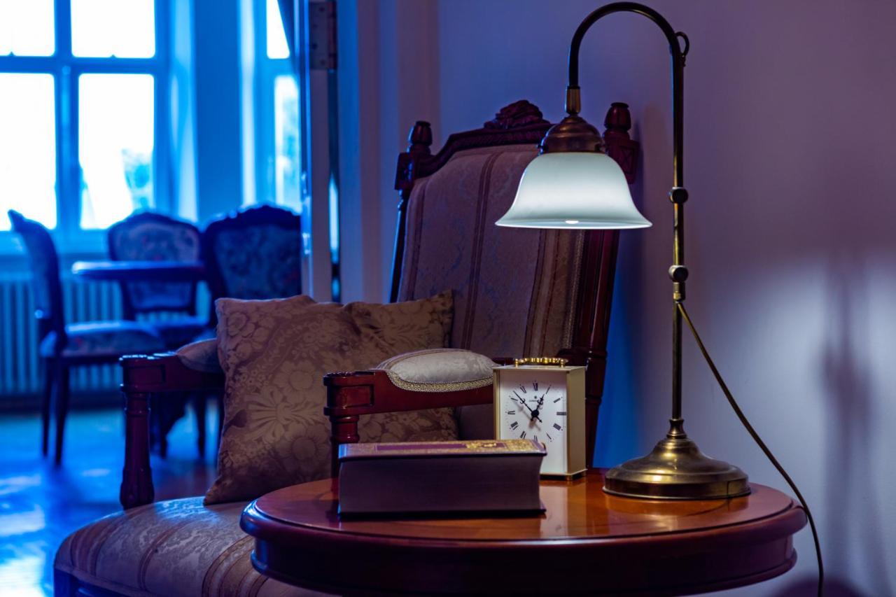 Classic Style Apartment In The Center Of ريغا المظهر الخارجي الصورة