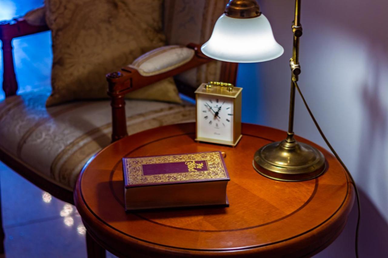 Classic Style Apartment In The Center Of ريغا المظهر الخارجي الصورة