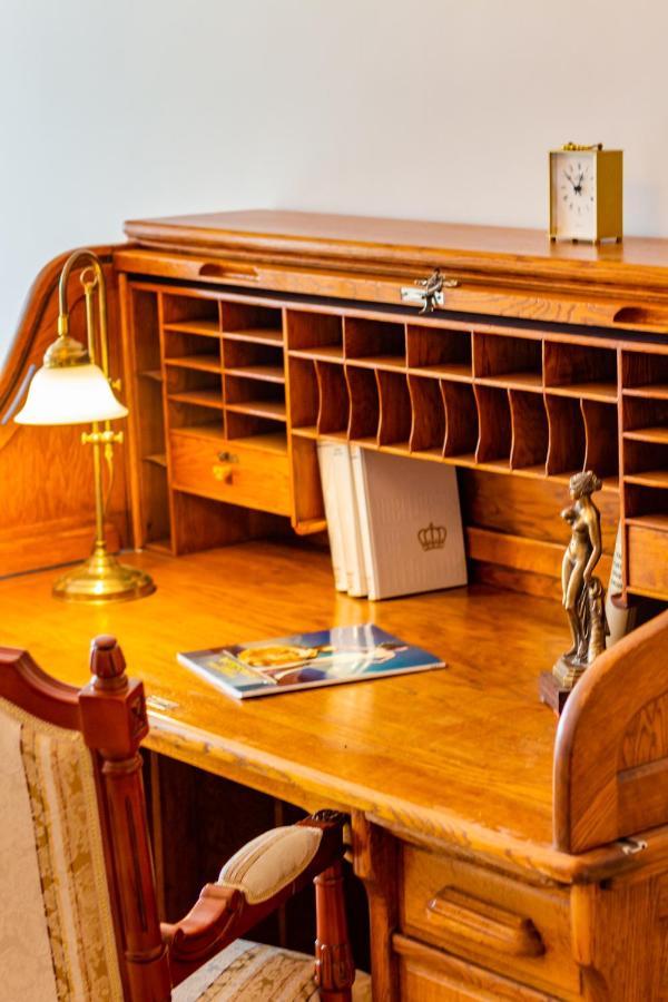 Classic Style Apartment In The Center Of ريغا المظهر الخارجي الصورة